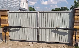 Установка автоматики для распашных ворот из профлиста